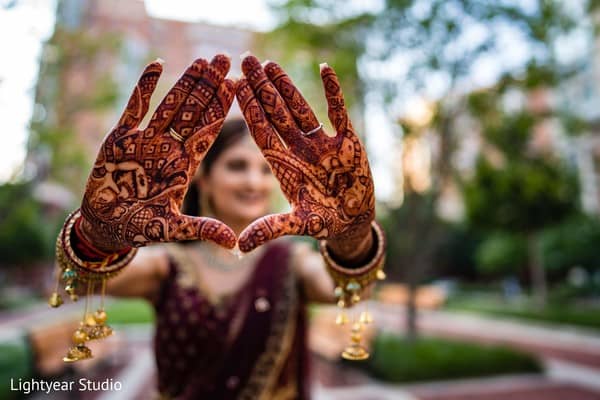 Simple & Easy Mehendi Design