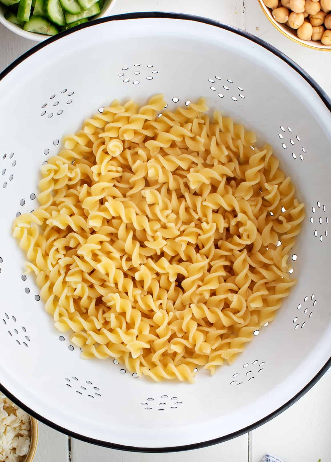 Easy pasta salad recipe ingredients